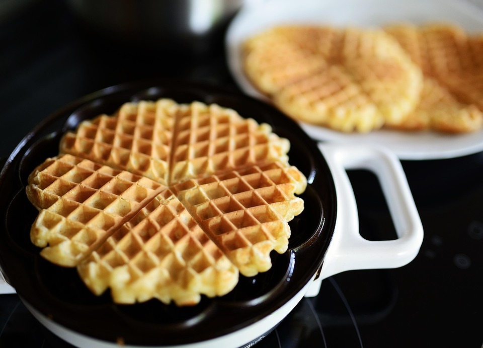 Ein Bild von Waffeln im Waffeleisen