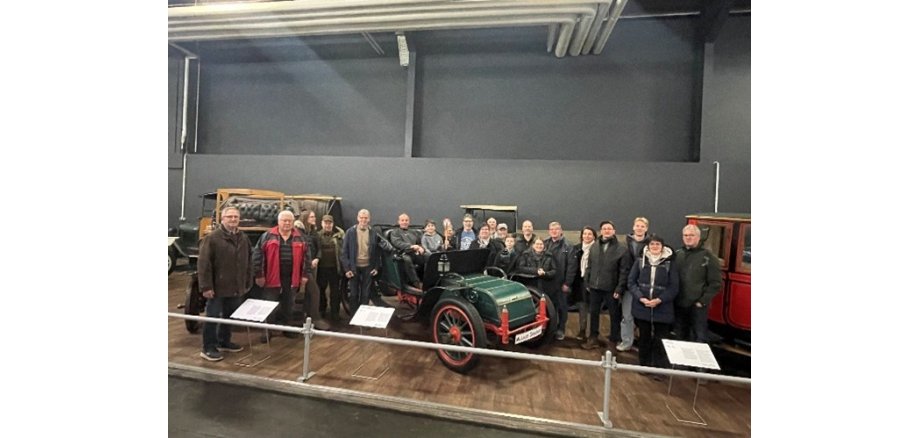 Auf dem Bild die Reisegruppe der Jagdgenossenschaft Sebbeterode im Technikmuseum Sinsheim.